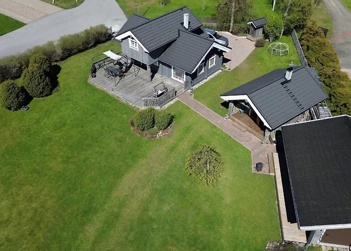 فيلة Joeveere Majutus بارنو