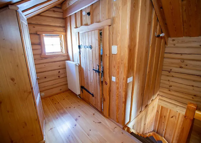 Joeveere Majutus فيلة بارنو